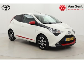 Toyota Aygo 1.0 VVT-i x-joy | Apple Carplay / Android Auto | Clima | Camera | 15 inch | Bluetooth | Privacy glas | DAB