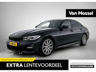 BMW 318i Business Edition | WORDT VERWACHT | M-SPORT PAKKET | HALF LEDER-ALCANTARA INTERIEUR | ACHTERUITRIJCAMERA | APPLE CARPLAY | ANDROID AUTO | TREKHAAK WEGKLAPBAAR | LED VERLICHTING | INTERIEUR VERLICHTING |