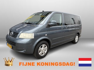 Volkswagen Transporter Multivan 2.5 TDI Highline DC invalide oprijplaat | lage km | Stoelverwarming | Dubbele schuifdeur