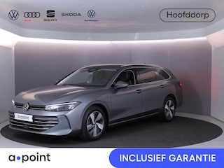 Volkswagen Passat Variant 1.5 eHybrid Business 204 PK PHEV | Navigatie | Trekhaak inklapbaar | Parkeer camera | Stoel- en stuurverwarming |
