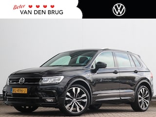 Volkswagen Tiguan 2.0 TSI 4Motion Highline | Wegklapbare trekhaak (220kg) | Parkeersensoren | Climate control | Adaptive cruise control |