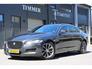 Jaguar XF 3.0d 6 cilinder S uitvoering - Dealer onderhouden - Schuif kanteldak - Volle uitvoering Nederlandse auto - Lederen dashbord - Meridian geluidssysteem