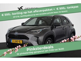 Toyota Yaris Cross 1.5 Hybrid Dynamic Automaat / Panoramadak / Winterpakket / Camera / LED