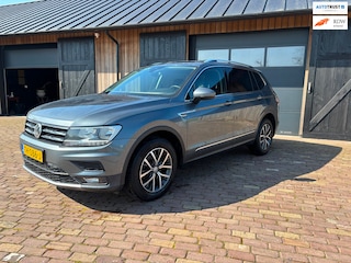 Volkswagen Tiguan 1.4 TSI Comfortline Business.Nl AUTO ,CAMERA ,CARPLAY,ZEER NETJES.