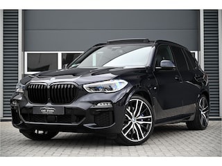 BMW X5 xDrive40i M-SPORT / PANO / BOWERS & WILKINS / LASER / SOFTCLOSE / HUD / COMFORTSTOELEN / TREKHAAK / 22"