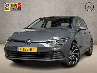 Volkswagen Golf 1.0 TSI Sport (APPLE CARPLAY, GROOT NAVI, KEYLESS, LM VELGEN, PARKEERSENSOREN, SPORTSTOELEN, SFEERVERLICHTING, CRUISE, NIEUWSTAAT)