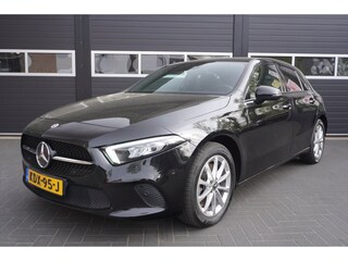 Mercedes-Benz A-klasse 250 e Business Line Aut/Sfeerverlichting/Carplay/Park.sensoren/Camera