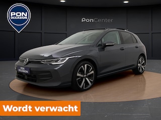 Volkswagen Golf 1.5 eHybrid Life Edition | Pano Dak | Camera | ACC | Stuur-/Stoelverwarming | Parkeerhulp | 18'' |
