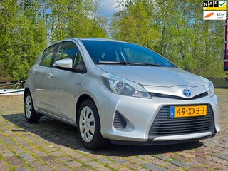 Toyota Yaris 1.5 Full Hybrid Aspiration 2e eigenaar dealer onderhouden navigatie achteruit camera cruis control