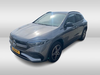 Mercedes-Benz EQA 250 Business Solution AMG 67 kWh / Panoramadak / Camera / CarPlay / 18'' / Stoelverwarming / Dodehoek / DAB / Cruise Control