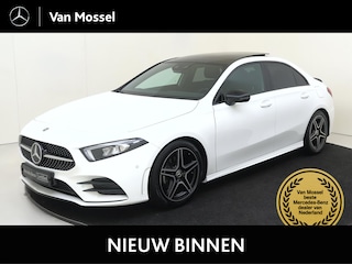 Mercedes-Benz A-klasse 180 Business Solution AMG Panoramadak / Nightpakket / Parkeercamera / Stoelverwarming /