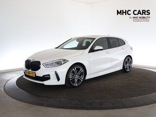 BMW 118i High Executive | Model M Sport | Safety Pack | Panoramadak |