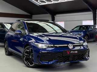 Volkswagen Golf 8.5 2.0 TDI 3x R-Line Panorama IQ CarPlay HK