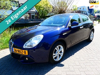 Alfa Romeo Giulietta 1.4 T 120pk Distinctive 2e eig. Clima Cruise Trekhaak