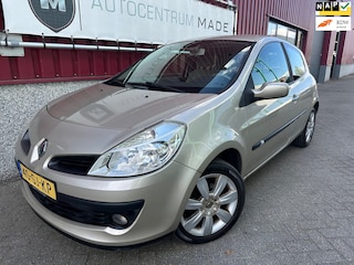 Renault Clio 1.6-16V Dynamique Luxe // 97 DKM NAP // Clima // Cruise .C //