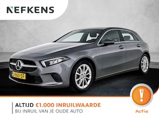 Mercedes-Benz A-klasse 180 1.3 Premium Plus 136pk Automaat | Navigatie | Climate Control | Cruise Control | LED | Camera | 17"LMV | Stoelverwarming |