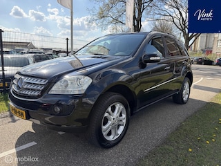 Mercedes-Benz M-klasse 350 4 Matic | NL & NAP | Leer | Elektrisch verstelbare stoelen | Trekhaak 3500 kg Trekgewicht