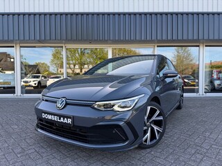 Volkswagen Golf 1.5 eTSI R-Line PANO, HarmanKardon, Camera