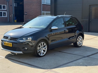Volkswagen Polo Cross 1.2 TSI Highline DSG Clima Cruise Trekhaak
