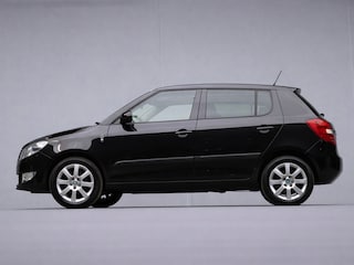 Skoda Fabia 1.2 TSI Style Sport (AIRCO,GETINT,ELEKTRISCH PAKKET,SPORTSTOELEN,LM VELGEN,NETTE STAAT,NIEUWE APK)
