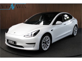 Tesla Model 3 RWD ACC Autopilot Stuurverwarm. PDC Leer Navi Panoramadak 360° Elektr. achterklep Stoelverwarming voor & achter Climate voor & achter LM velgen