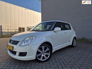 Suzuki Swift 1.3 Base NAVI PARELMOER 5 DEUR BOEKJES