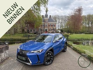 Lexus UX 300e Business 54 kWh | Led | Nieuwe Service & Garantie |