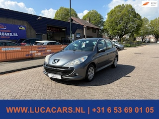 Peugeot 206 1.1 XS AIRCO + NIEUWE APK!