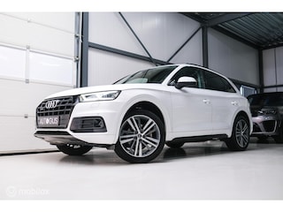 Audi Q5 2.0 TFSI quattro Launch Edition | HUD | Virtual cockpit | Trekhaak | LED | Leder | Ambiance verlichting | Nieuw model |