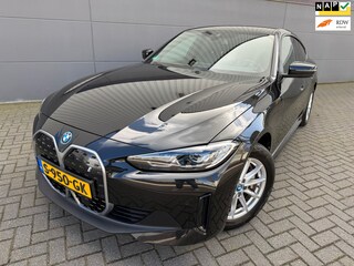 BMW i4 EDrive40 84 kWh*1e Eigenaar*NAP*APK*Accu gezondheid 98 % *Top Optie