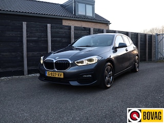 BMW 118i Executive Edition NL-auto, dealer O.H.