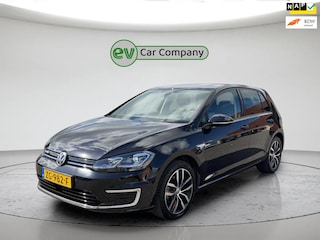 Volkswagen Golf | SOH 95% | CarPlay | Adaptieve Cruise Control | Led | Parkeersensoren | Facelift