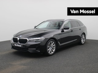BMW 5-serie Touring 530e | Navigatie | Leder | Camera | Trekhaak
