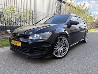 Volkswagen Golf 1.2 TSI Highline / GTI UITGEVOERD / NAVI / CRUISE