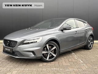 Volvo V40 2.0 T4 Business Sport Panorama dak / leer / park assist camera / Navigatie / stoelverwarming