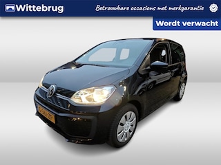 Volkswagen Up 1.0 BMT move up! Executive Comfort Camera / Parkeersensoren / Bluetooth / Airco / Cruise control