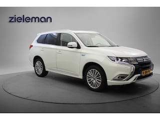 Mitsubishi Outlander 2.4 PHEV Intense+ - Carplay, Dakraam, Camera, Stoel/Stuur verw. Half Leer, PDC