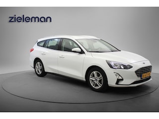 Ford Focus Wagon 1.0 EcoBoost Hybrid Trend Edition Business - Carplay, Camera