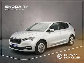 Skoda Fabia Business Edition 1.0 TSI 95pk Cruise control, Achteruitrijcamera, LED koplampen, Parkeersensoren, App connect, Airco, DAB, Radio, Bluetooth