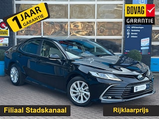 Toyota Camry 2.5 Hybrid Active GRATIS Afleverpakket! | Stoelverwarming | Achteruitrijcamera |