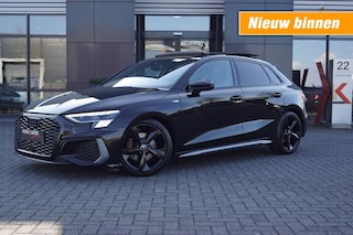 Audi A3 Sportback 35 TFSI S-Line 150pk / Panodak /Navi / Camera / Matrix LED
