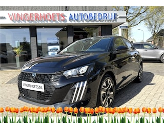 Peugeot 208 100 Pk Benzine * Sportieve Allure * Navigatie & Spotify draadloos via Apple Carply / Android Auto op groot Touch Screen scherm * L.M. Velgen * Parkeersensoren * Climate & Cruise Control * Vingerhoets; Vierde Generatie Eersteklas Service. Al meer dan 100 jaar een begrip in de Brabantse Kempen.