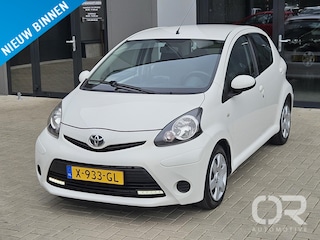 Toyota Aygo 1.0 VVT-i Aspiration 5drs Airco Navi LED
