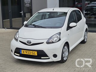 Toyota Aygo 1.0 VVT-i Aspiration 5drs Airco Navi LED