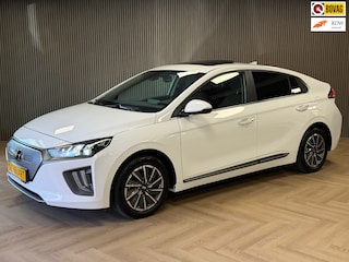 Hyundai Ioniq STYLE EV 38 kWh SOH 93,4% AUT SCHUIFDAK STOEL/ STUURVERWARMING CAMERA NAVIGATIE APPLE CARPLAY CRUISE PDC AIRCO
