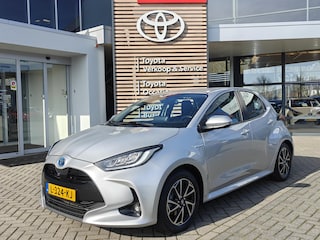 Toyota Yaris 1.5 Hybrid Dynamic TREKHAAK ALL-SEASON AD-CRUISE LM-VELGEN DAB+ APPLE/ANDROID CAMERA
