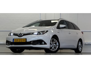Toyota Auris Touring Sports 1.8 Hybrid Dynamic Trekhaak 2e Eigenaar Camera Navi Mooi!