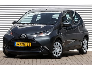 Toyota Aygo 1.0 VVT-i x-play Automaat / Airco / Camera