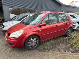 Renault Scénic 2.0-16V Business Line