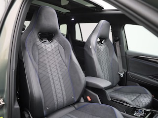 Volkswagen Tayron 1.5 eHybrid R-Line Edition 204 PK| Origineel Nederlands | 1e Eigenaar | Trekhaak | Panoramadak | Navigatie | Dodehoeksensoren | Achteruitrijcamera | Sfeerverlichting